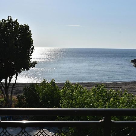 Irene'S Beach Front House Vromopousi Exteriör bild